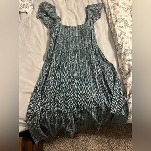 Green patterned dress